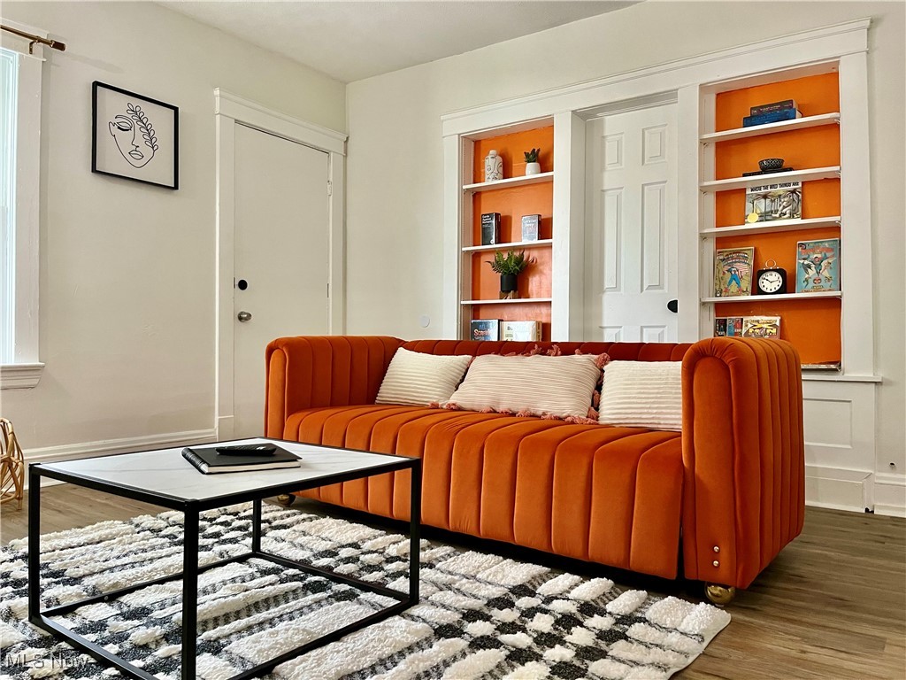 10702 Lamontier Avenue