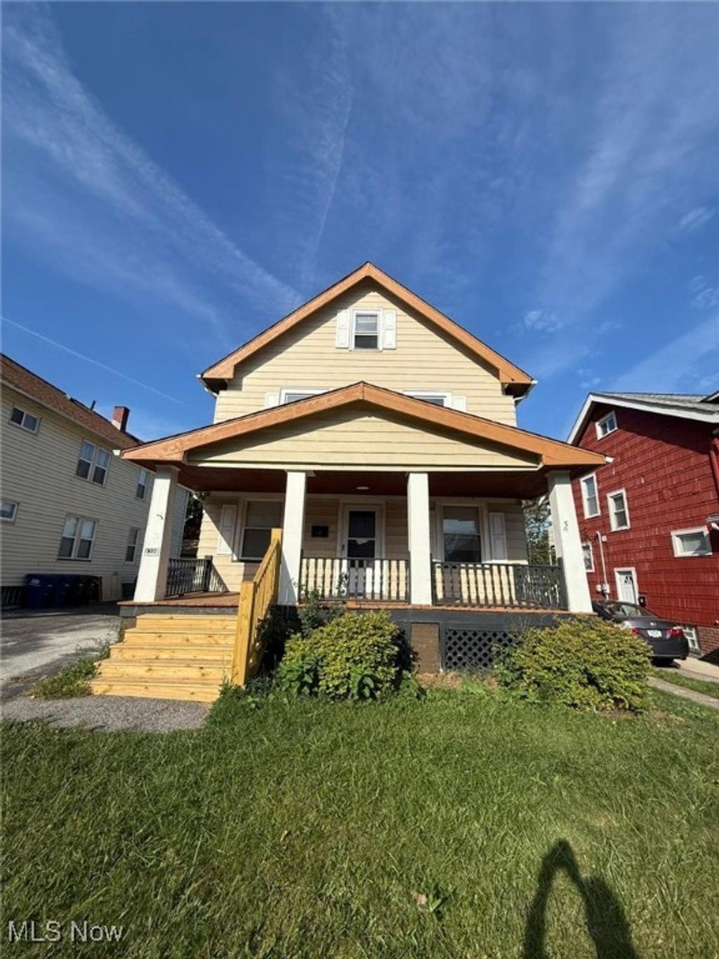 Photo of 1336 Thoreau Road, Lakewood, OH 44107 (MLS # 5174754)