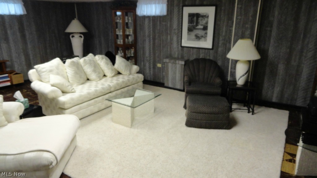 New Philadelphia - Residential