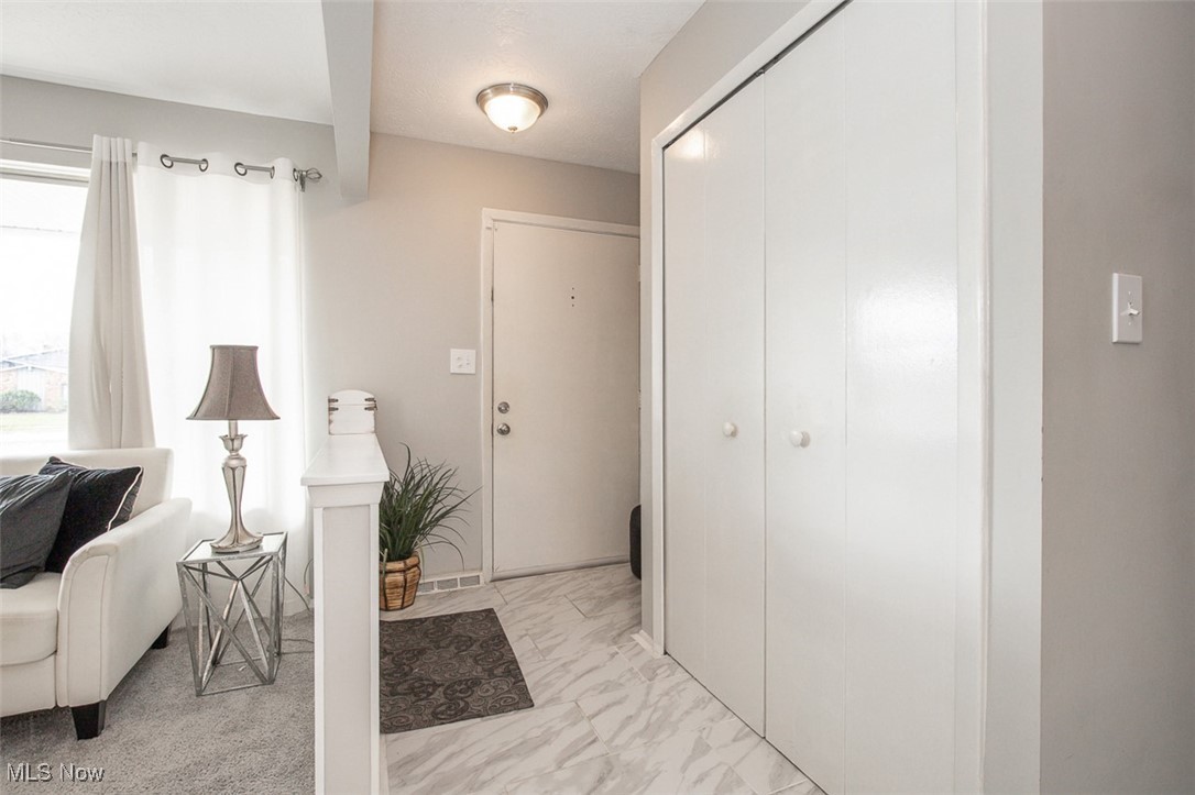 Holiday Hills 01 - Residential