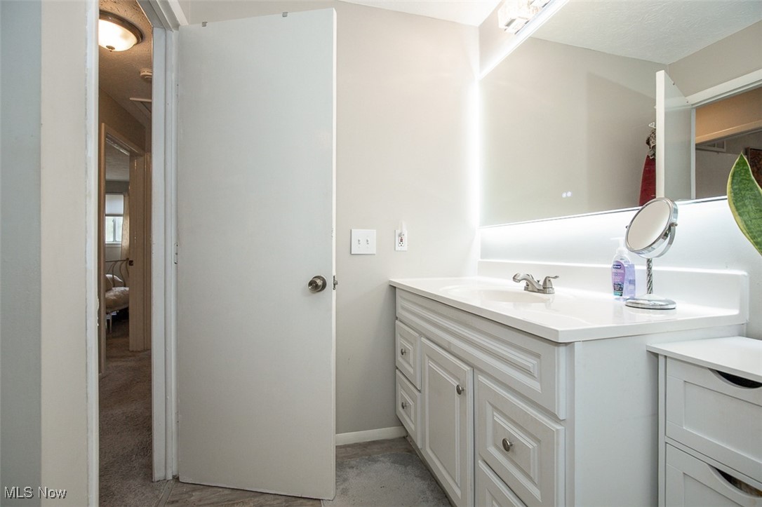 Holiday Hills 01 - Residential