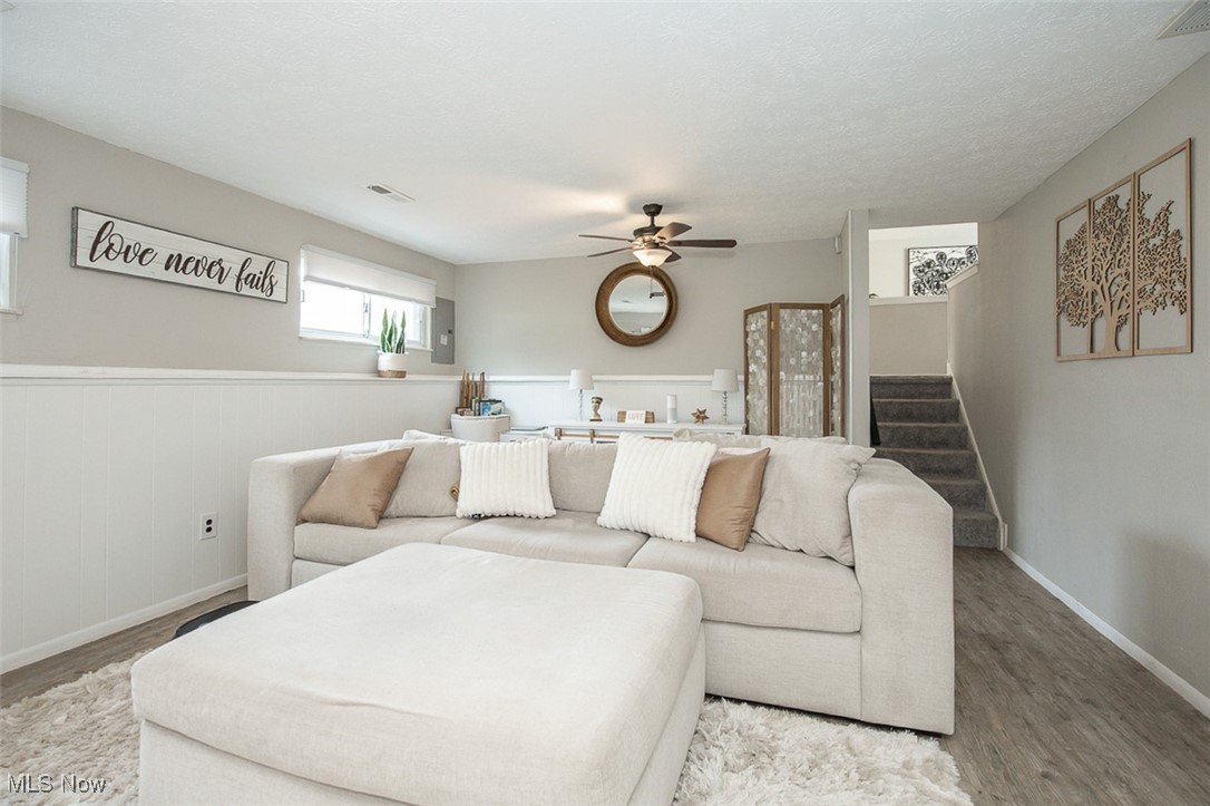 Holiday Hills 01 - Residential