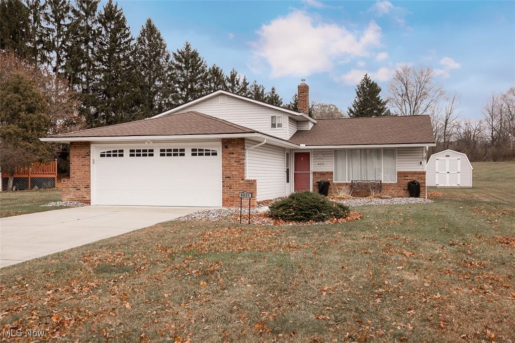 Photo of 6031 Sunset Drive, Bedford Heights, OH 44146 (MLS # 5180405)