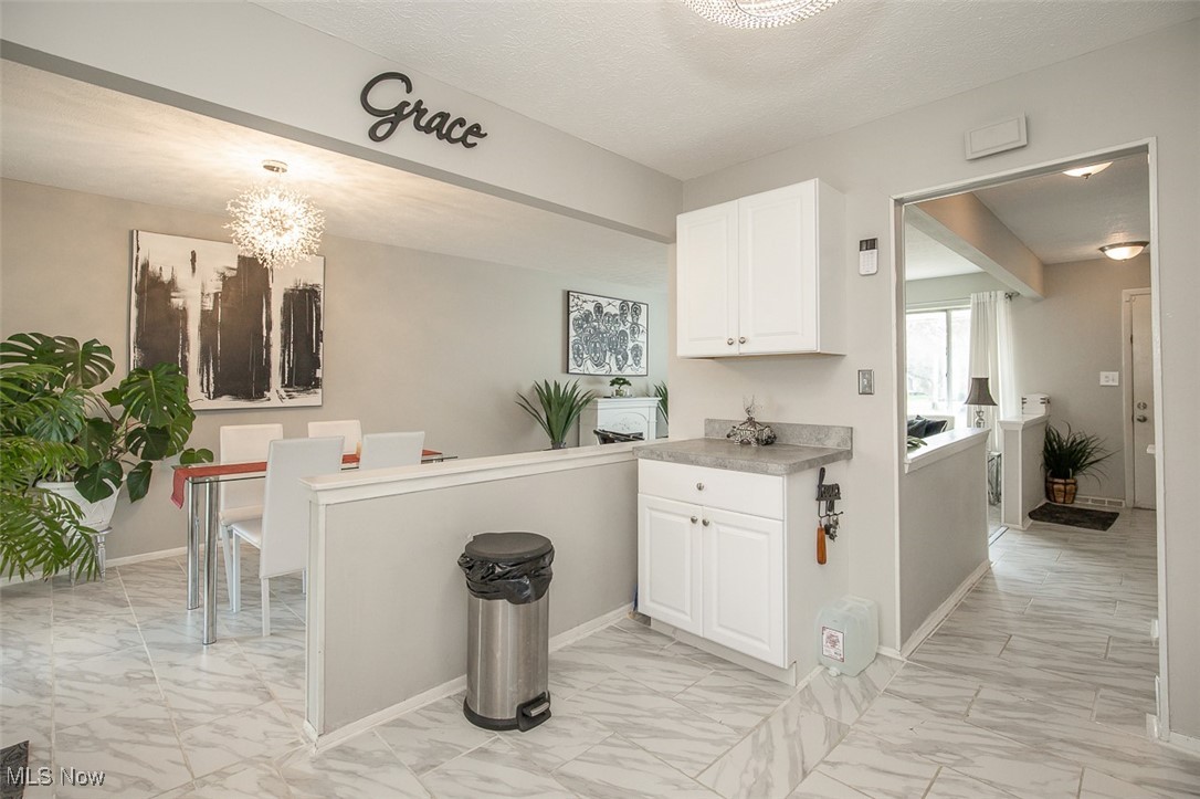 Holiday Hills 01 - Residential