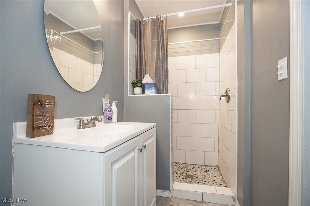 Holiday Hills 01 - Residential