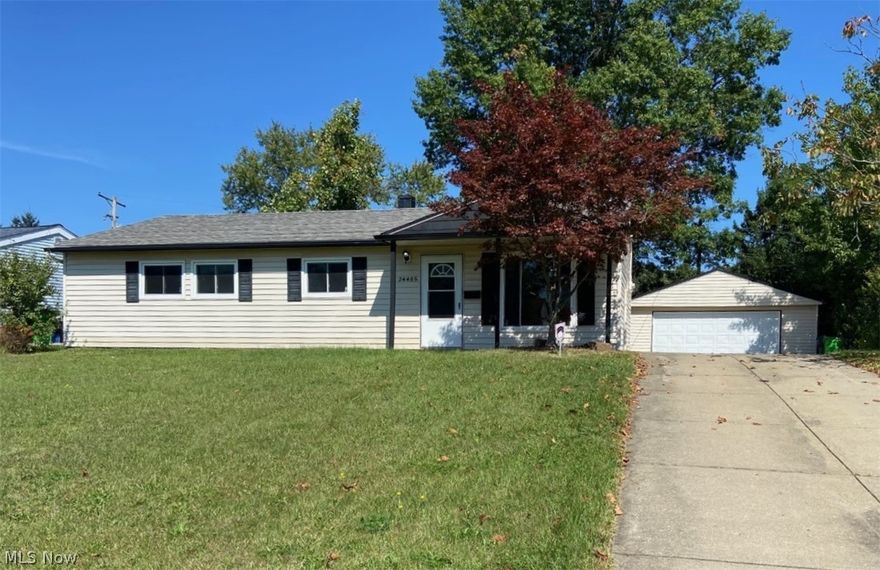 Incredible designer ranch fully remodeled with beautiful updates.  Huge Great Rm features brick wood burning fireplace with stone mantle, new windows, luxury vinyl flooring,  built-in window benches and bookshelves.  Large Kitchen & Dining Rm combo with granite countertops, breakfast bar, new stainless steel appliances, sink, & porcelain tile flooring.  Laundry/Mud Rm with new washer and dryer/ storage.  Baths with new vanities, flooring, and glass tile accents.  New carpet, paint, high-end lighting, and plumbing fixtures.  Over 1,800 sq ft of living space.  Private fenced in backyard with paver patio and 2 car detached garage.  Don't miss this one!!