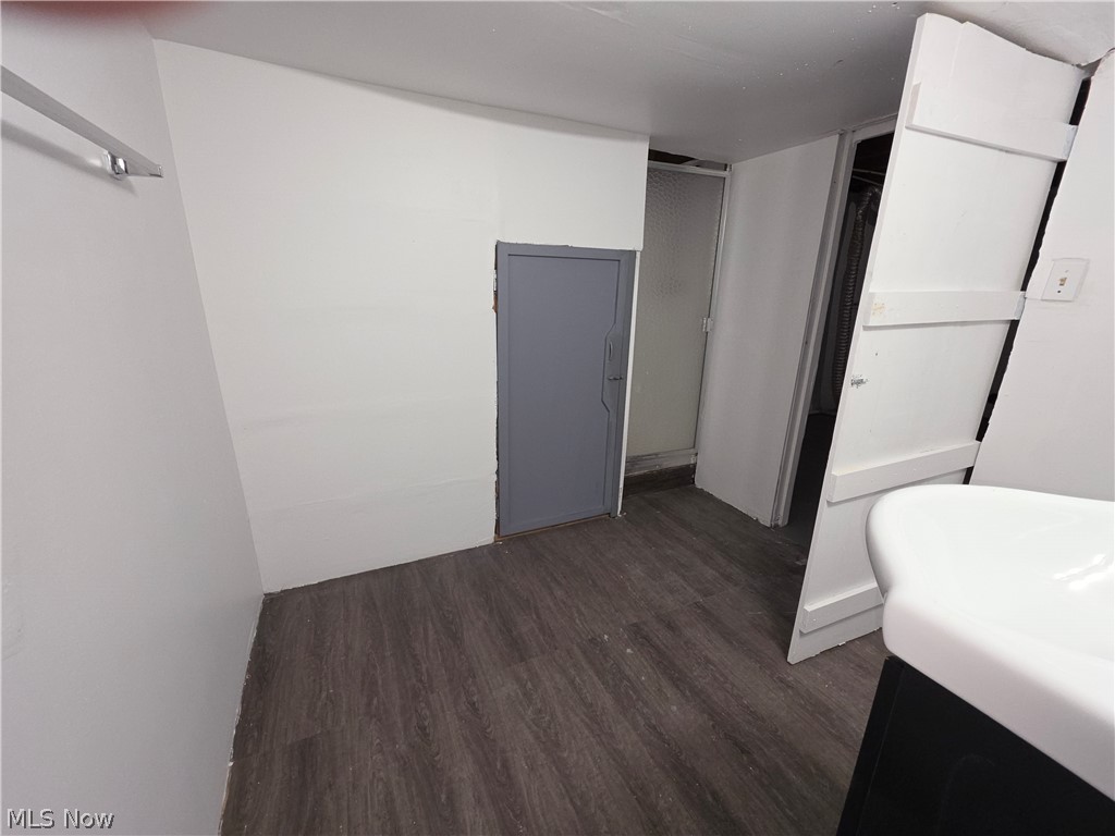 Walnut Bluff 01 - Residential