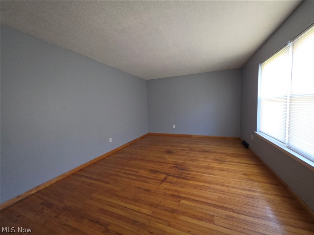 Walnut Bluff 01 - Residential