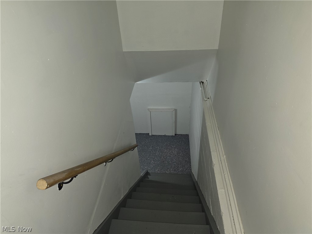 Walnut Bluff 01 - Residential