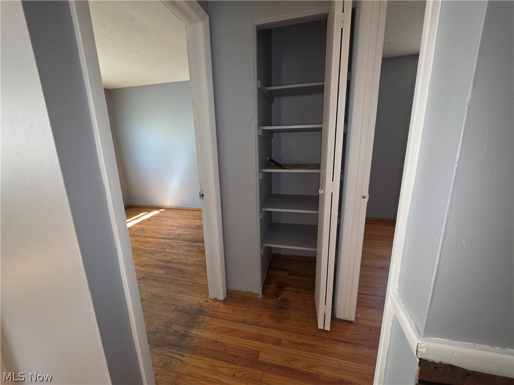 Walnut Bluff 01 - Residential