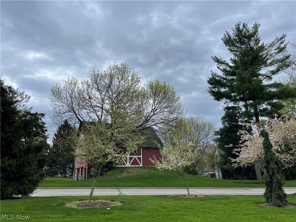 Oak Knolls Condo - Residential