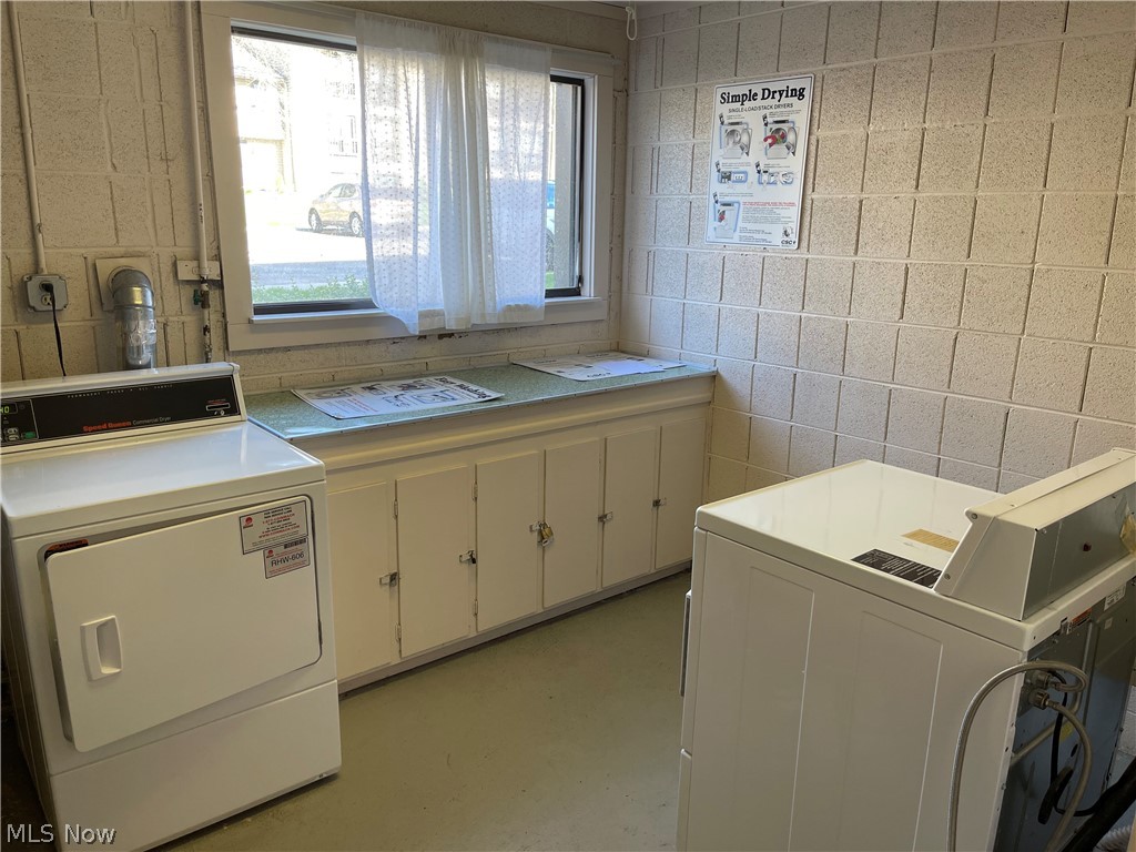 Oak Knolls Condo - Residential