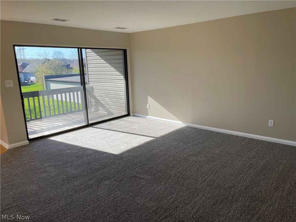 Oak Knolls Condo - Residential