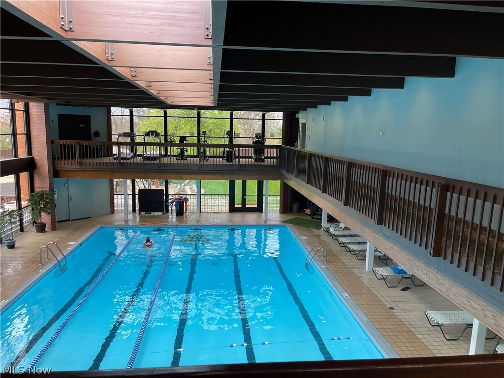 Oak Knolls Condo - Residential