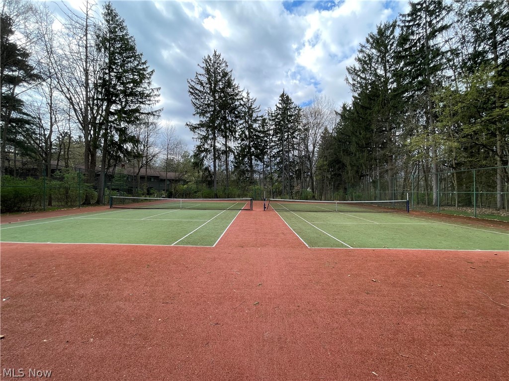 Oak Knolls Condo - Residential