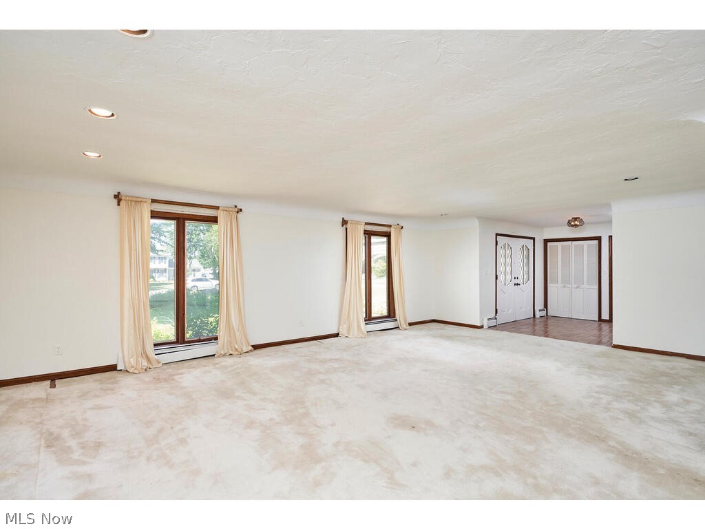 Rolling Retreat - Residential