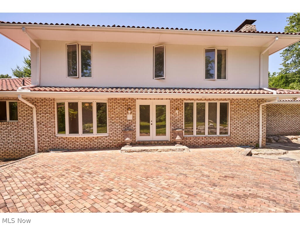 Rolling Retreat - Residential