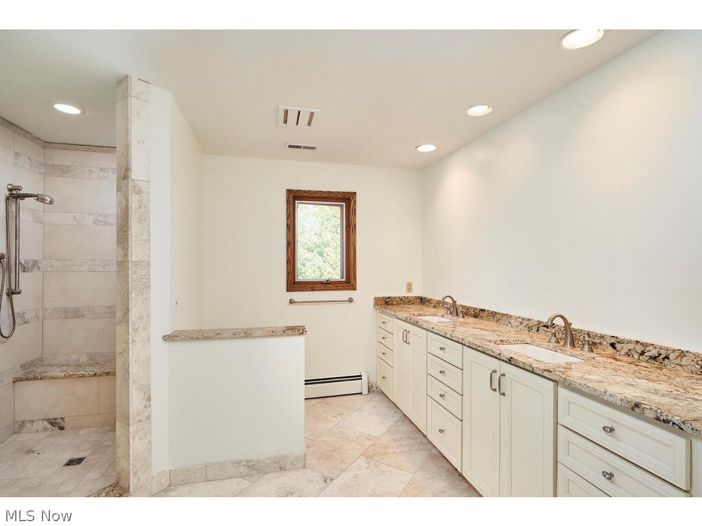 Rolling Retreat - Residential