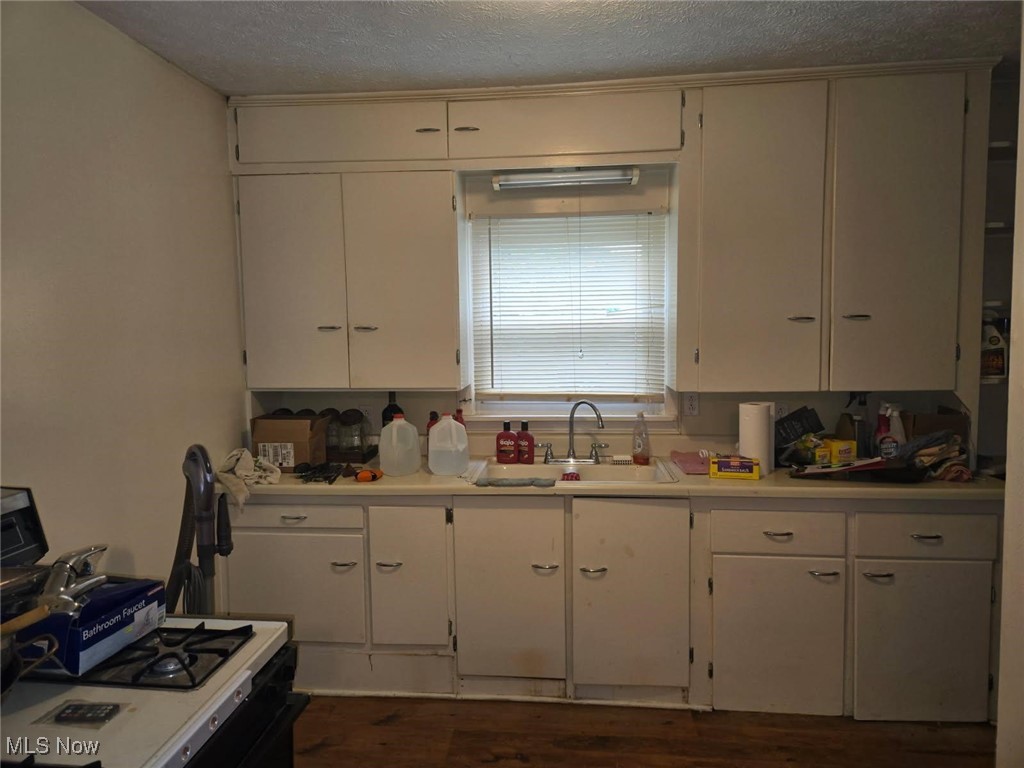 332 Stull Avenue, Akron, Ohio image 4