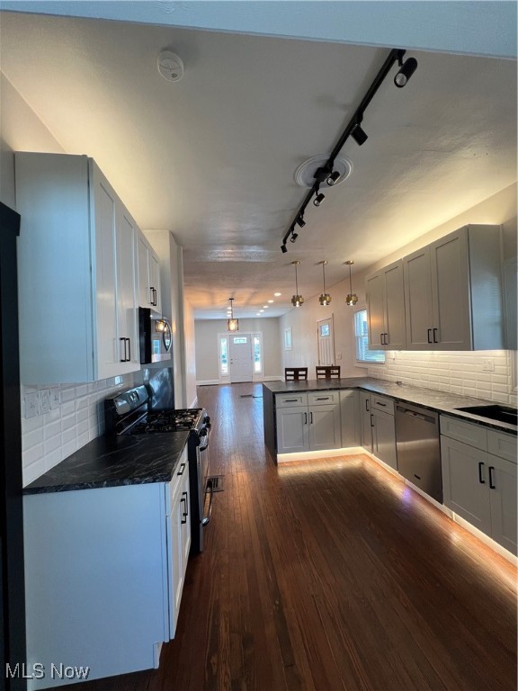 1716 Tuxedo Avenue