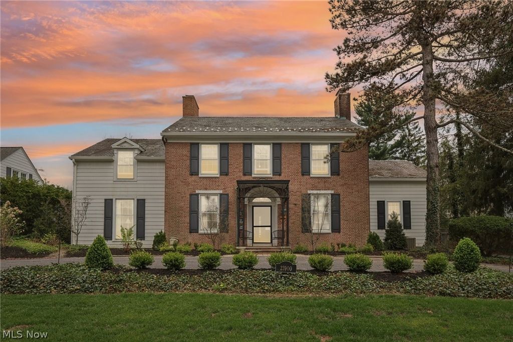 Photo of 23900 Stanford Road, Shaker Heights, OH 44122 (MLS # 5203862)