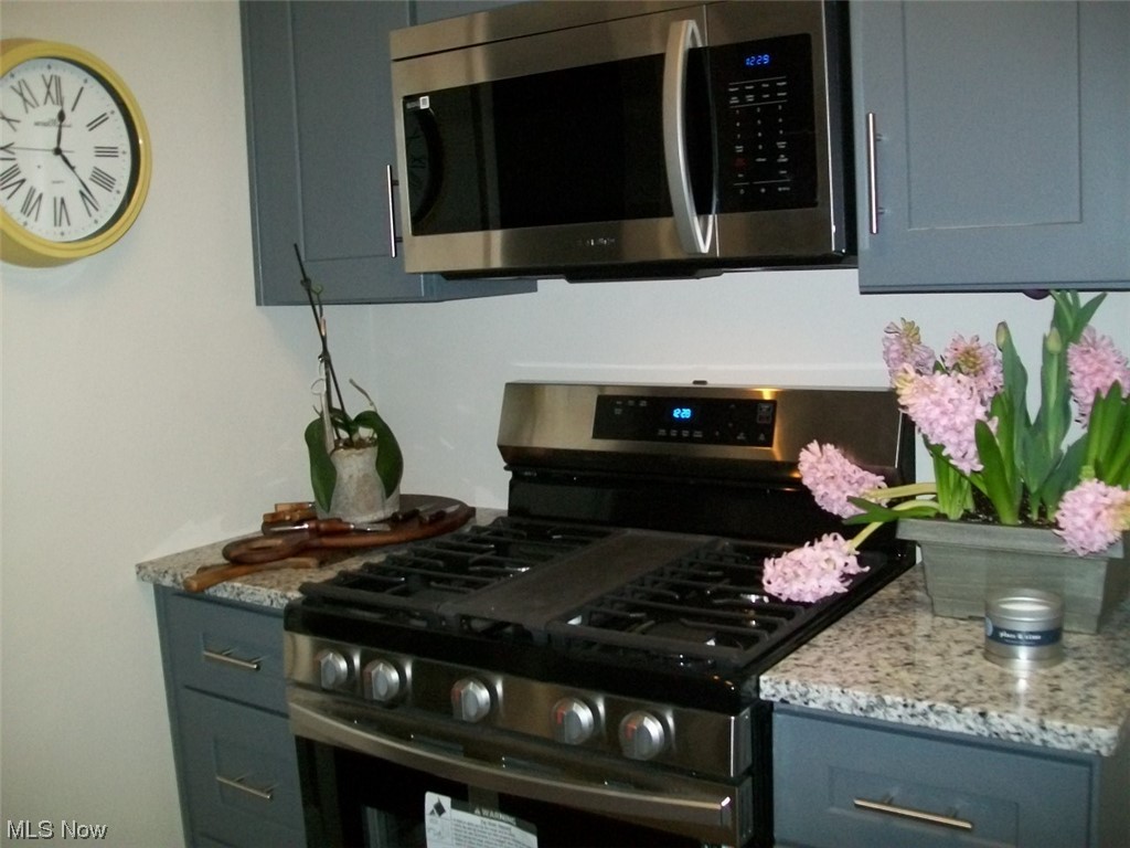 S H Kleinman Realty Cos Shake - Residential