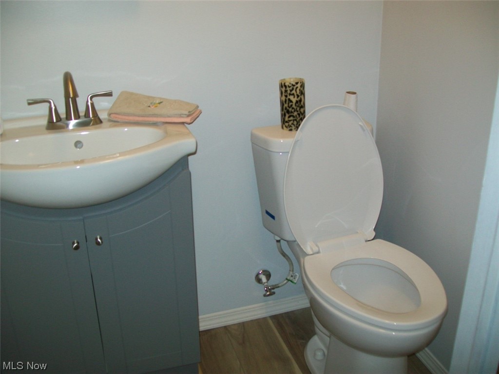 S H Kleinman Realty Cos Shake - Residential