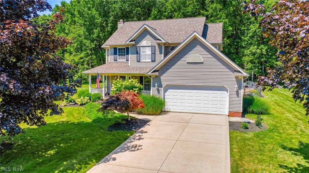 Photo of 5160 Deer Ridge RDG, Mentor, OH 44060 (MLS # 5219566)