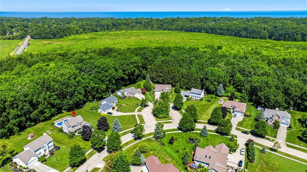Photo of 5160 Deer Ridge RDG, Mentor, OH 44060 (MLS # 5219566)