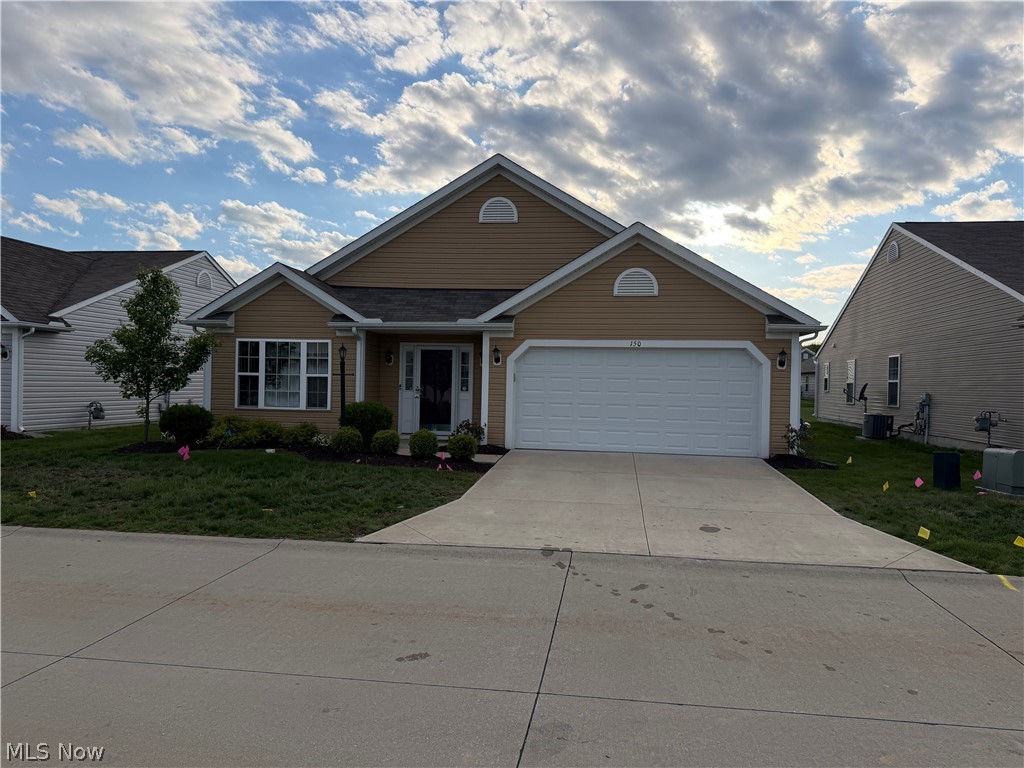 Photo 1 of 18 — 150 Westminster Way, Elyria, OH 44035