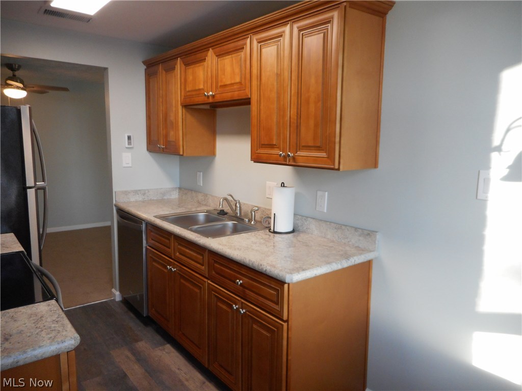 Silver Lake Towers Condo - Residential