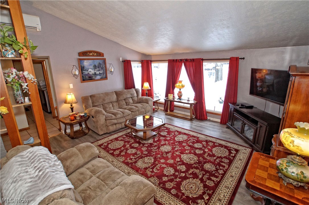 Crofoot 01 - Residential