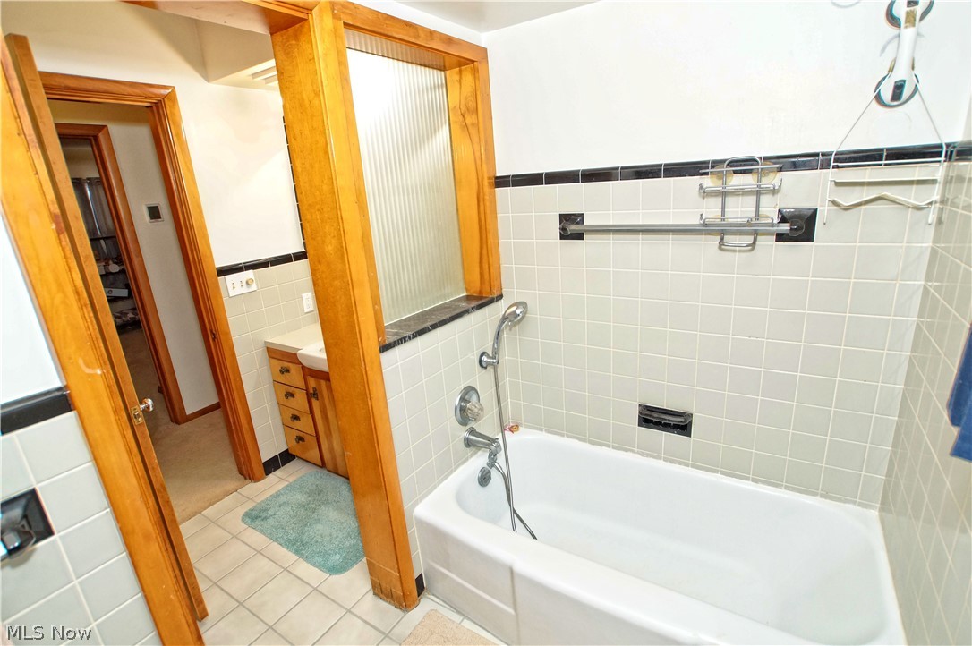 Crofoot 01 - Residential