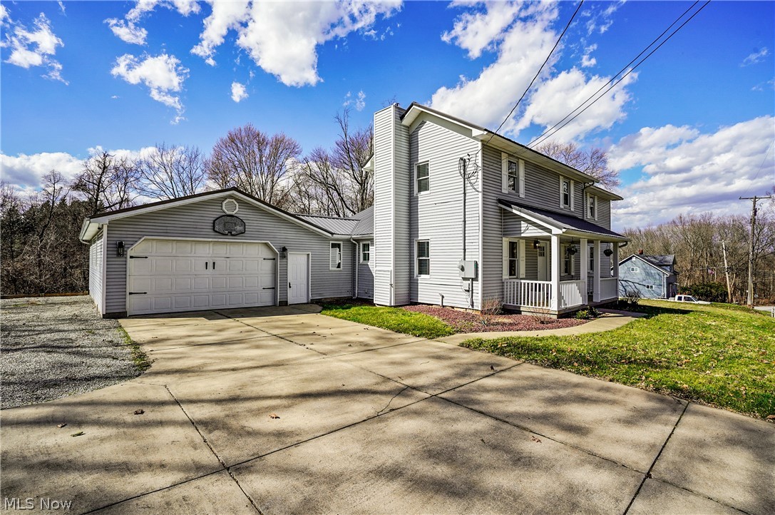 William B & F M Moores - Residential