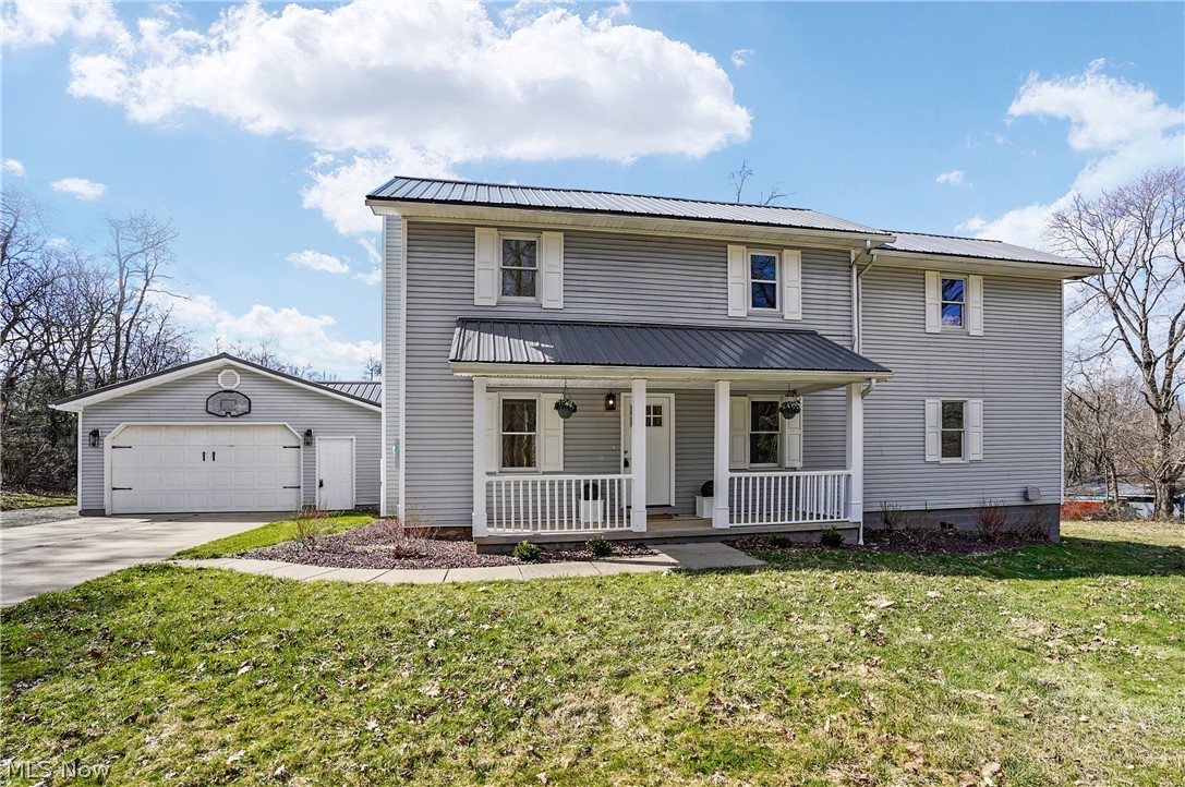 William B & F M Moores - Residential