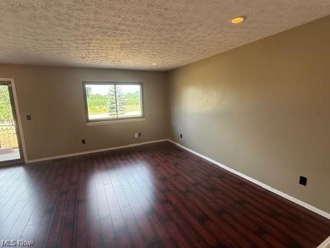 Tiny photo for 4015 Marks Road #2D, Medina, OH 44256 (MLS # 5203110)