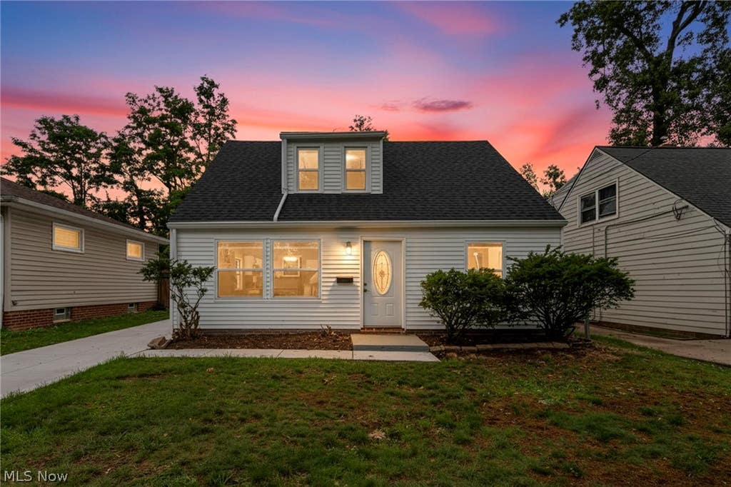Photo of 23928 Knickerbocker Road, Bay Village, OH 44140 (MLS # 5223080)