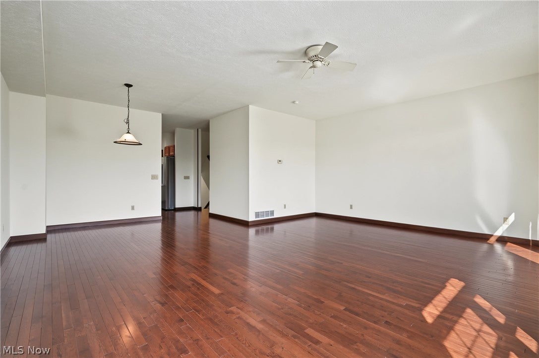 343 N Mantua Street