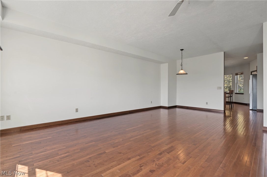 343 N Mantua Street