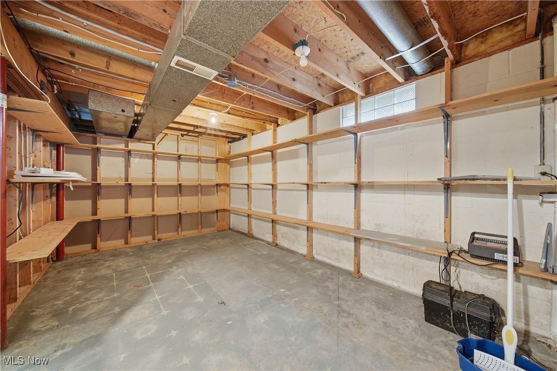 Laurelwoods North Condominiums - Residential