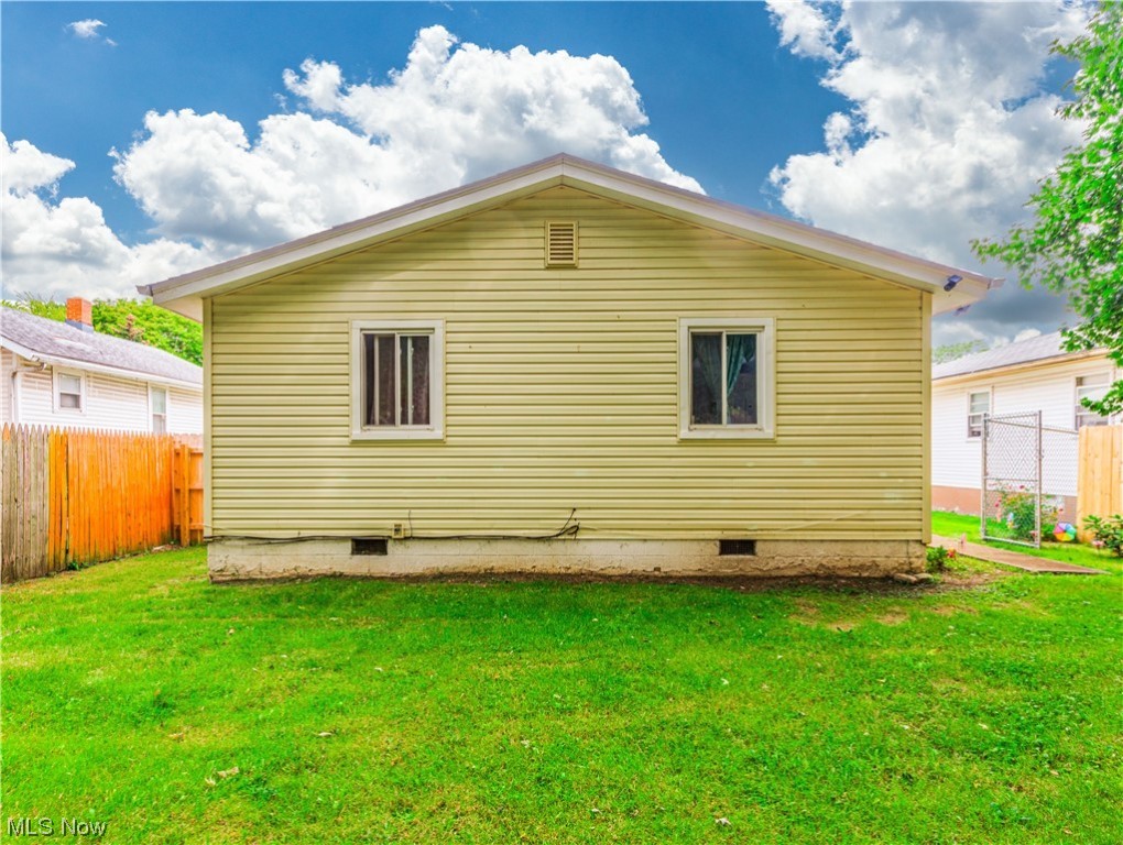 Broadway - Residential Income