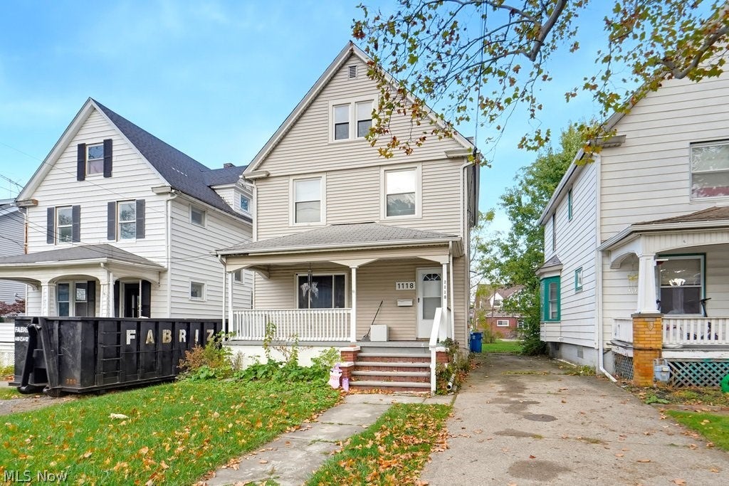 1118 W 8th Street