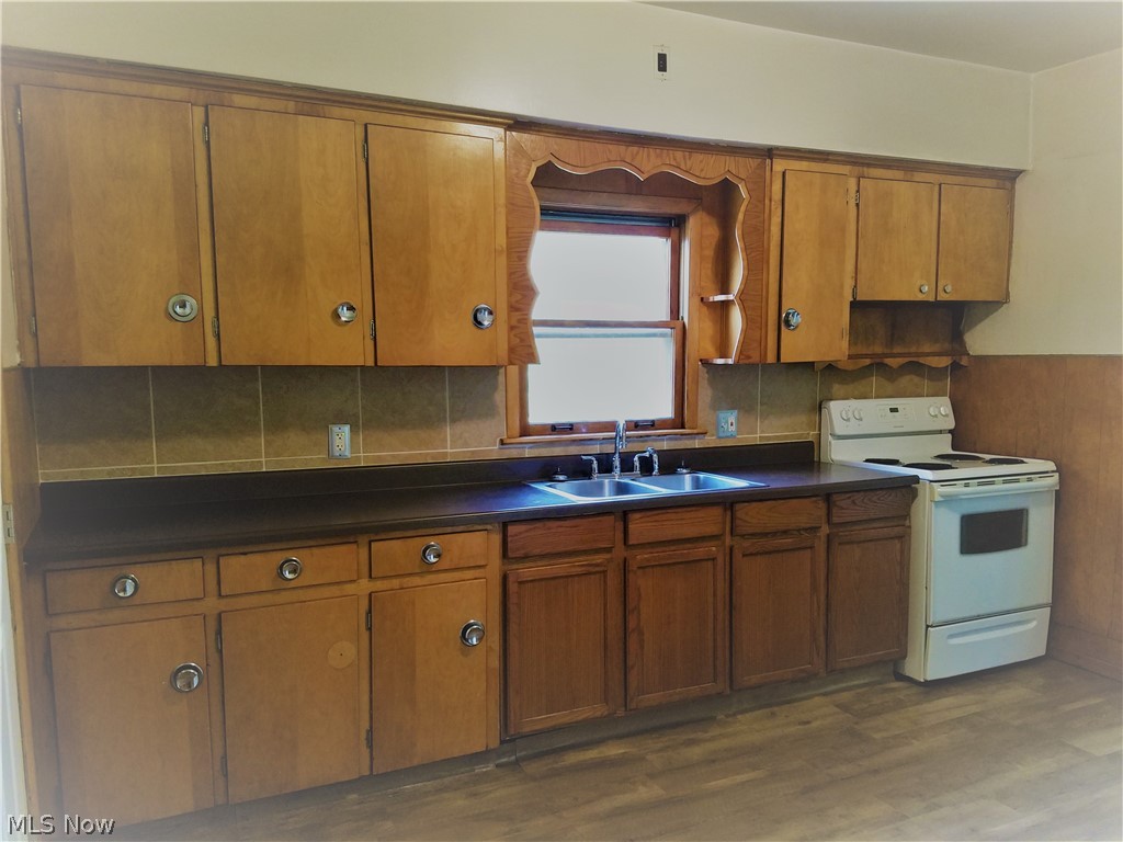 City/Youngstown - Residential Lease