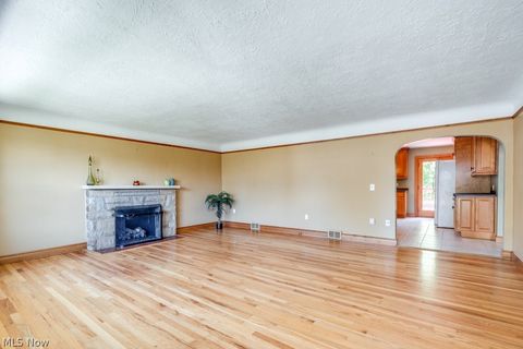 Tiny photo for 3241 W 231st Street, North Olmsted, OH 44070 (MLS # 5205487)