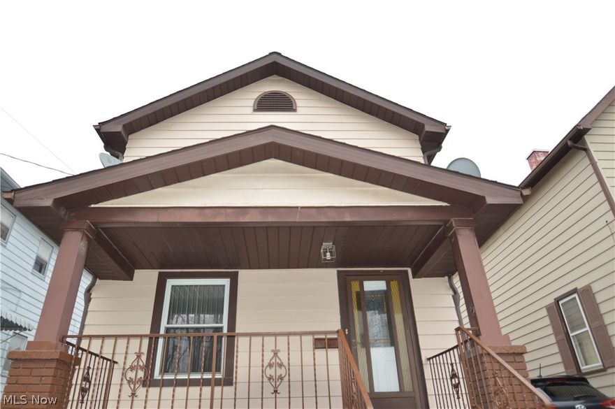 Completely Remodeled Property is Move-in Ready!  New floor, freshly painted, newer A/C and furnace, Remodeled kitchen cabinets, full & finished basement features 2nd kitchen, half bath and laundry room.  Appliances stay: Refrigerator, washer & dryer, oven & microwave.