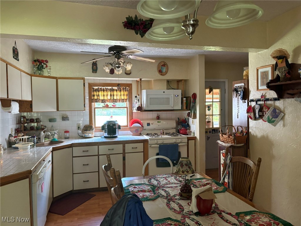 3181 Jaycox Road, Avon, Ohio image 27
