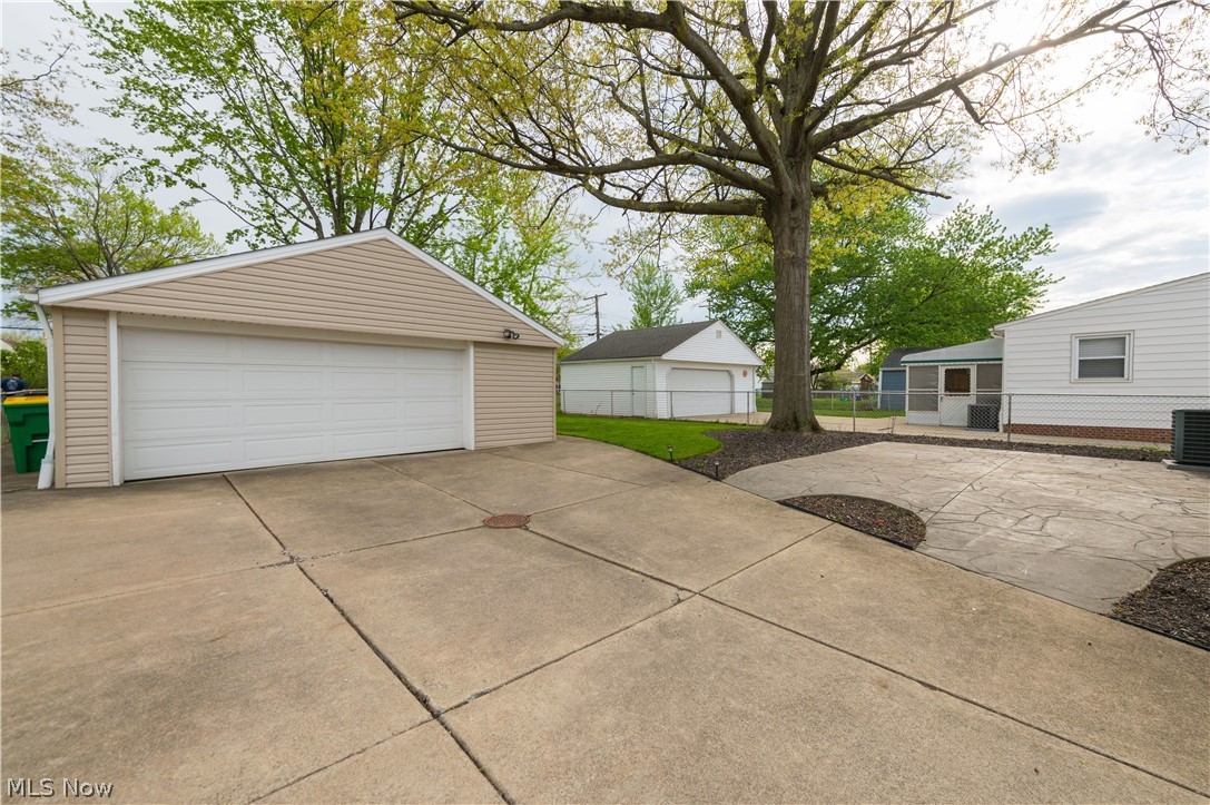 Howard Homes Sub - Residential