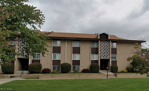 10408 N Church Drive 420 Parma Heights OH 44130