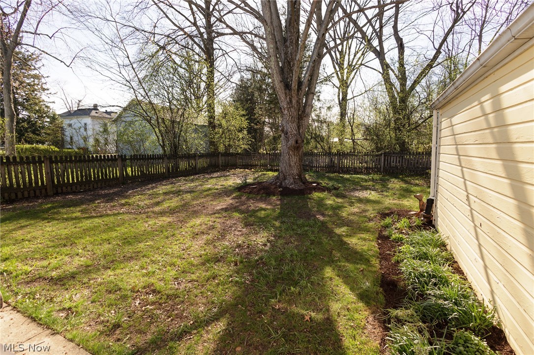 Hollywood Add - Residential