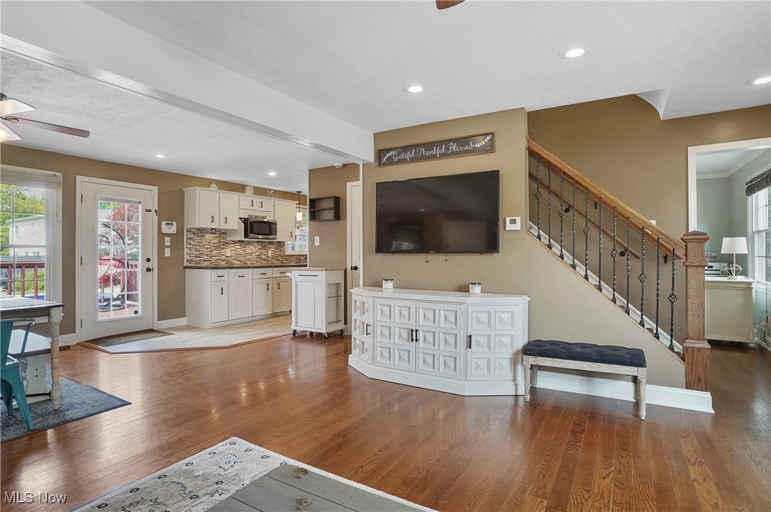 923 Barnes Avenue, Cuyahoga Falls, Ohio image 9
